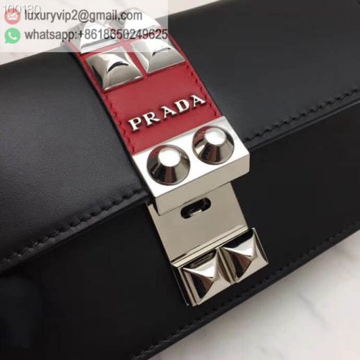 luxury deals: prada outlet