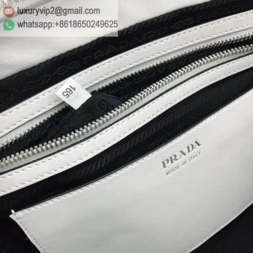 luxury deals: prada outlet