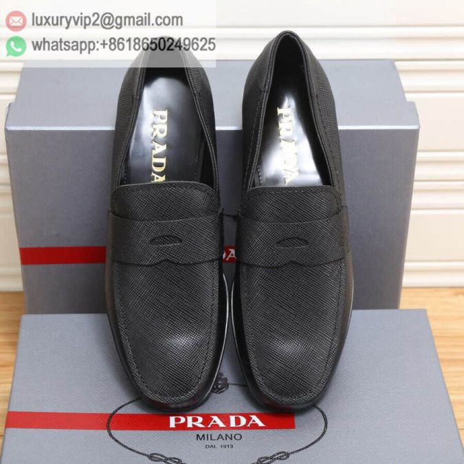 luxury deals: prada outlet