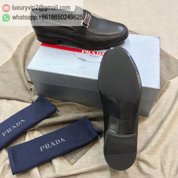 luxury deals: prada outlet