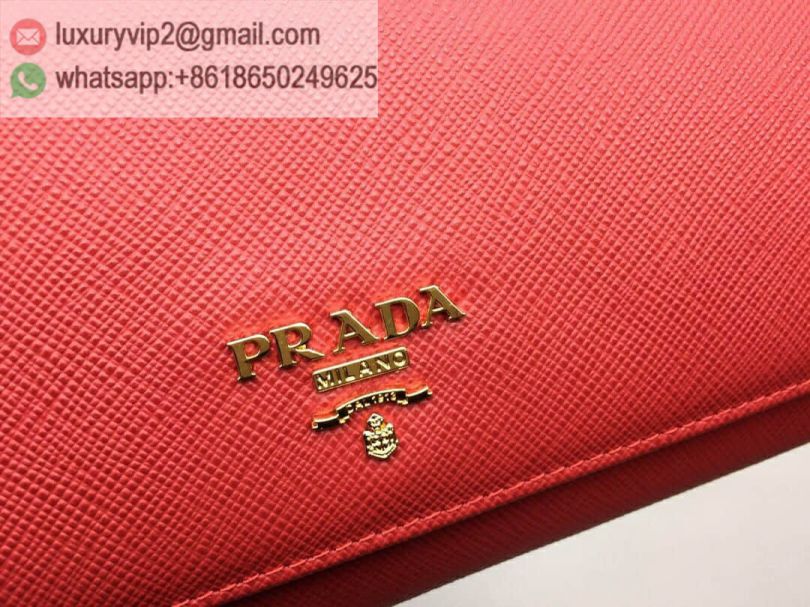 luxury deals: prada outlet