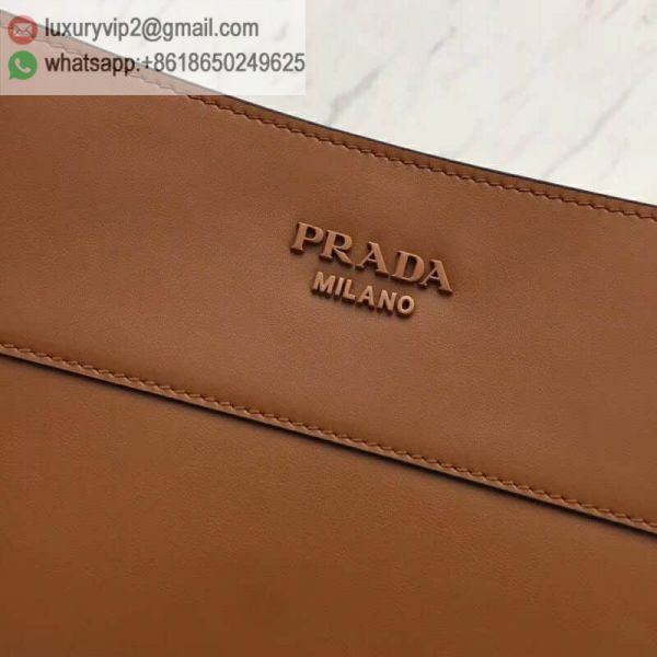 luxury deals: prada outlet