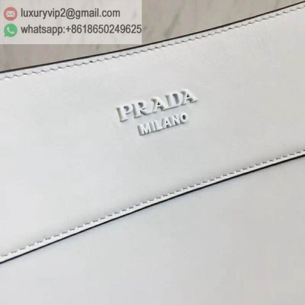 luxury deals: prada outlet