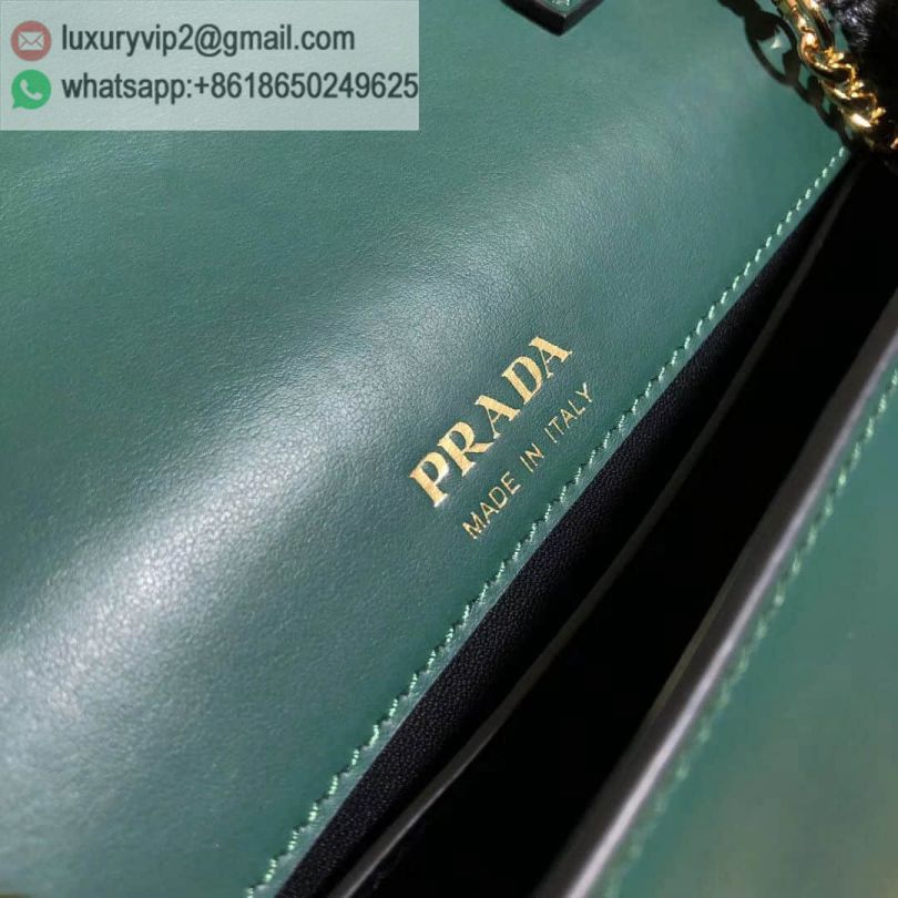 luxury deals: prada outlet