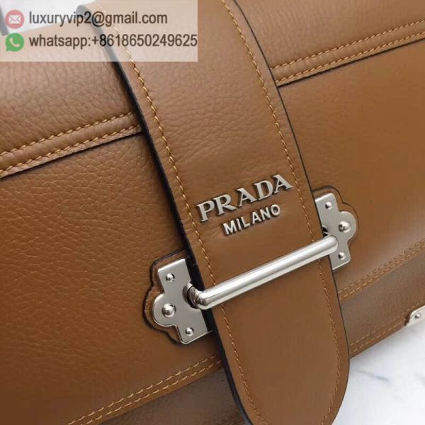 luxury deals: prada outlet