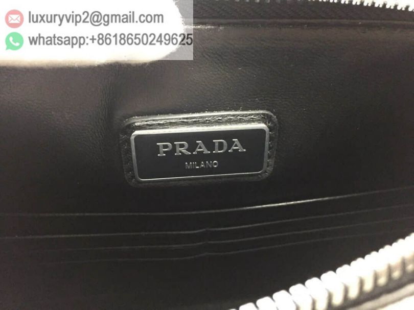 luxury deals: prada outlet