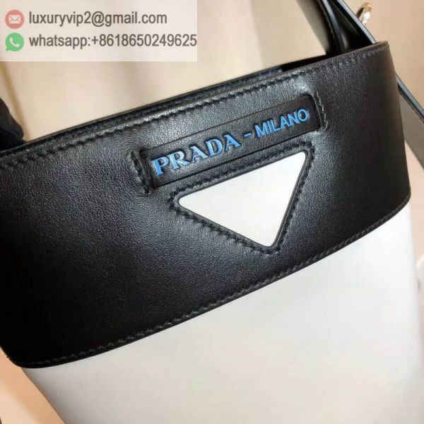 luxury deals: prada outlet