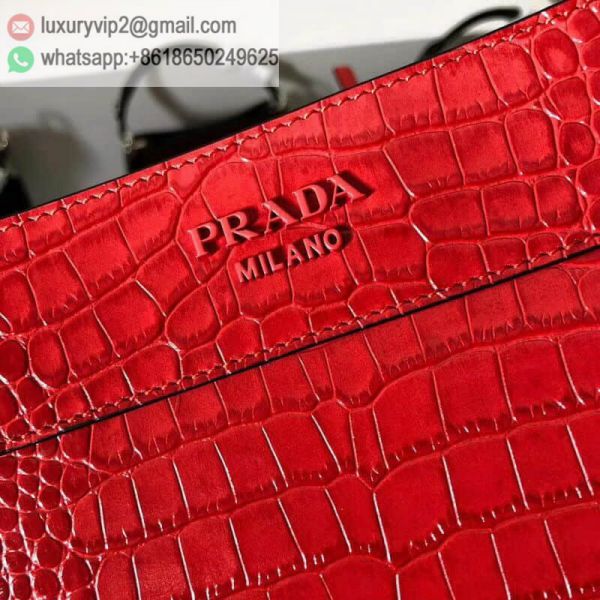 luxury deals: prada outlet