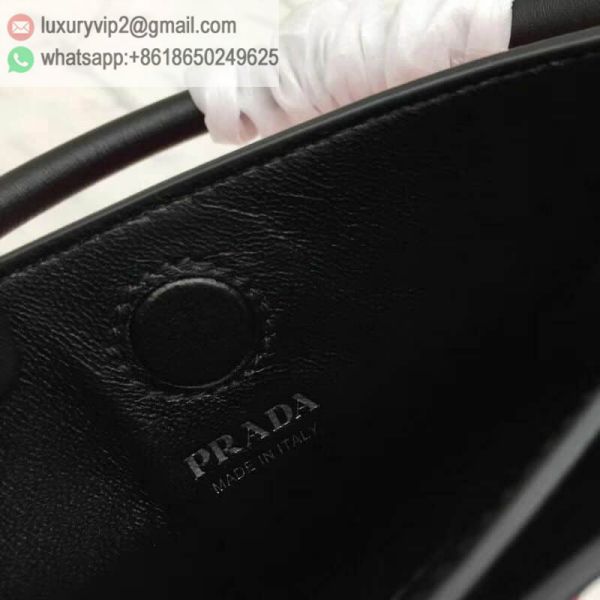 luxury deals: prada outlet