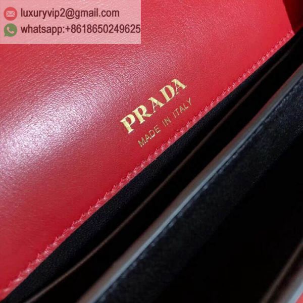 luxury deals: prada outlet