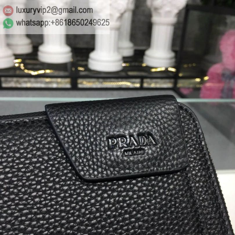 luxury deals: prada outlet