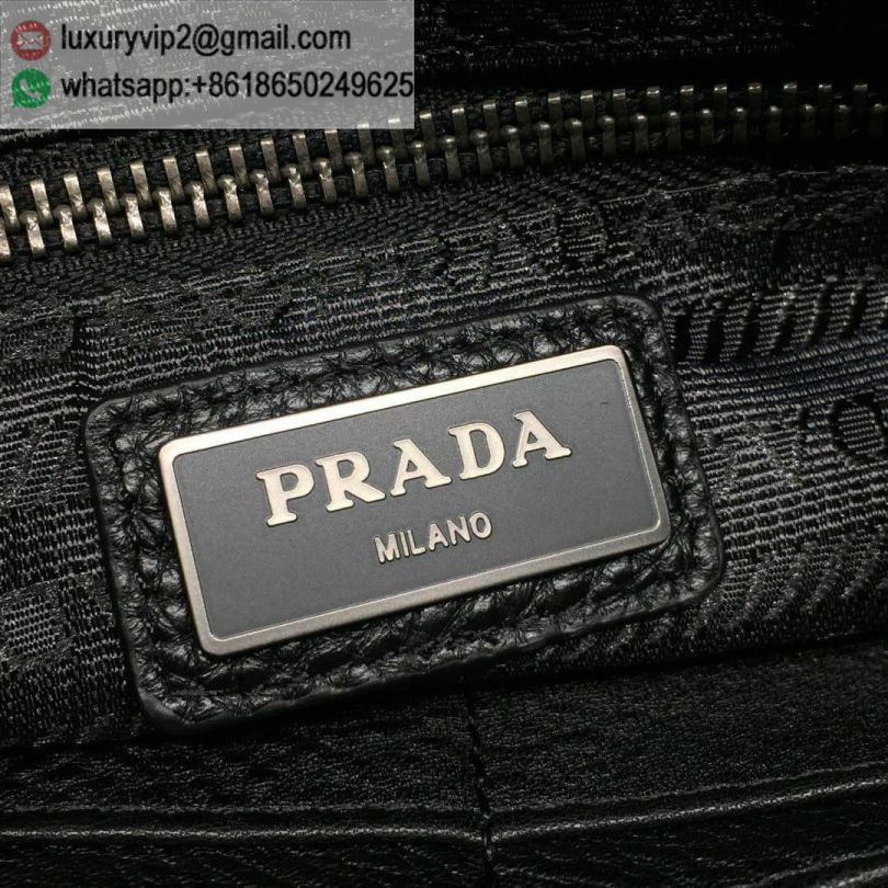 luxury deals: prada outlet