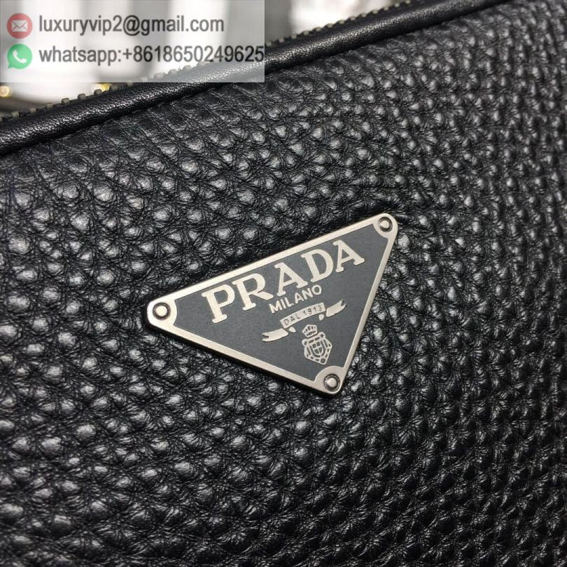 luxury deals: prada outlet