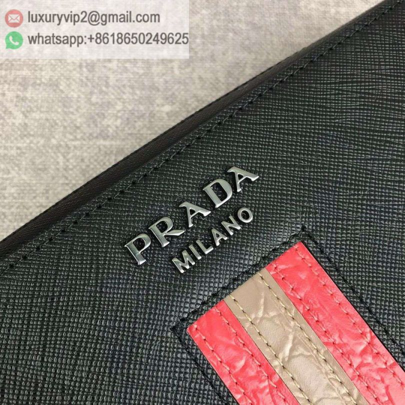 luxury deals: prada outlet