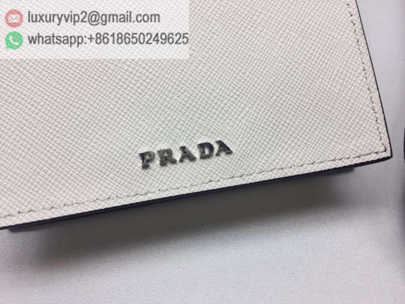 luxury deals: prada outlet