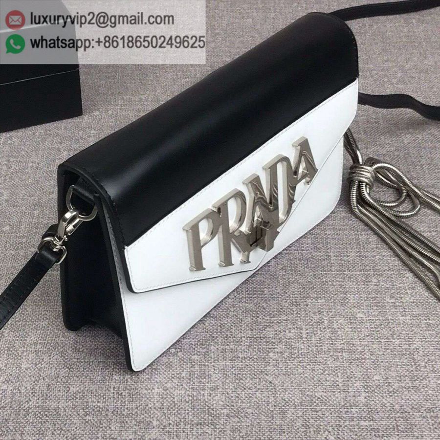 luxury deals: prada outlet