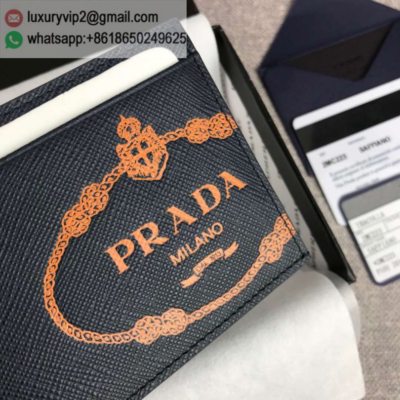 luxury deals: prada outlet