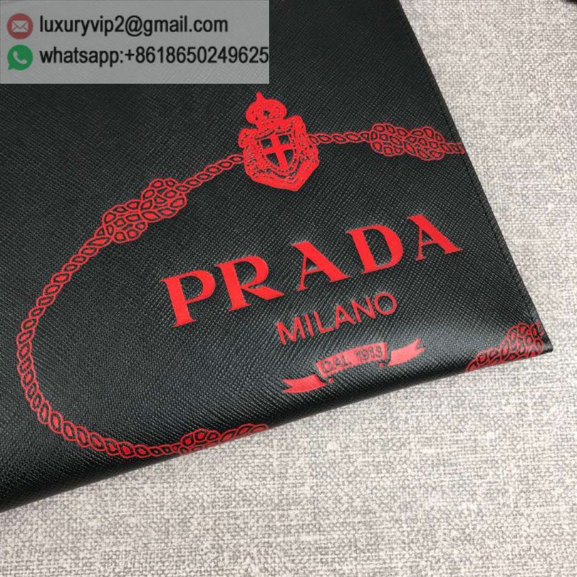 luxury deals: prada outlet