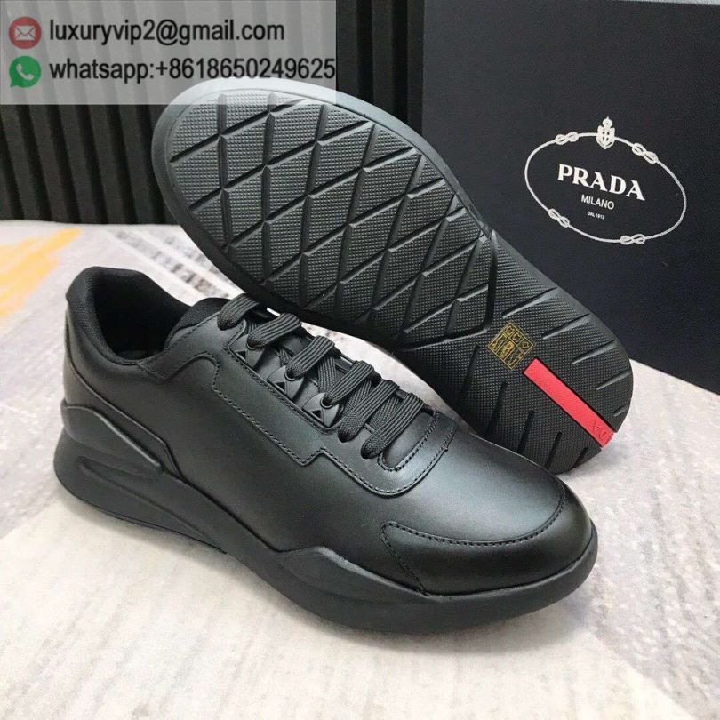 luxury deals: prada outlet