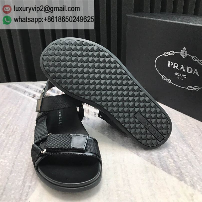 luxury deals: prada outlet