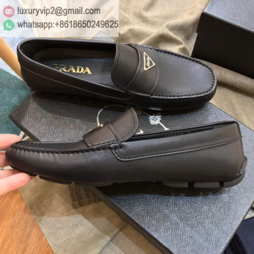 luxury deals: prada outlet