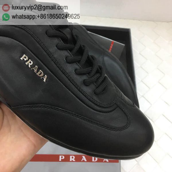 luxury deals: prada outlet