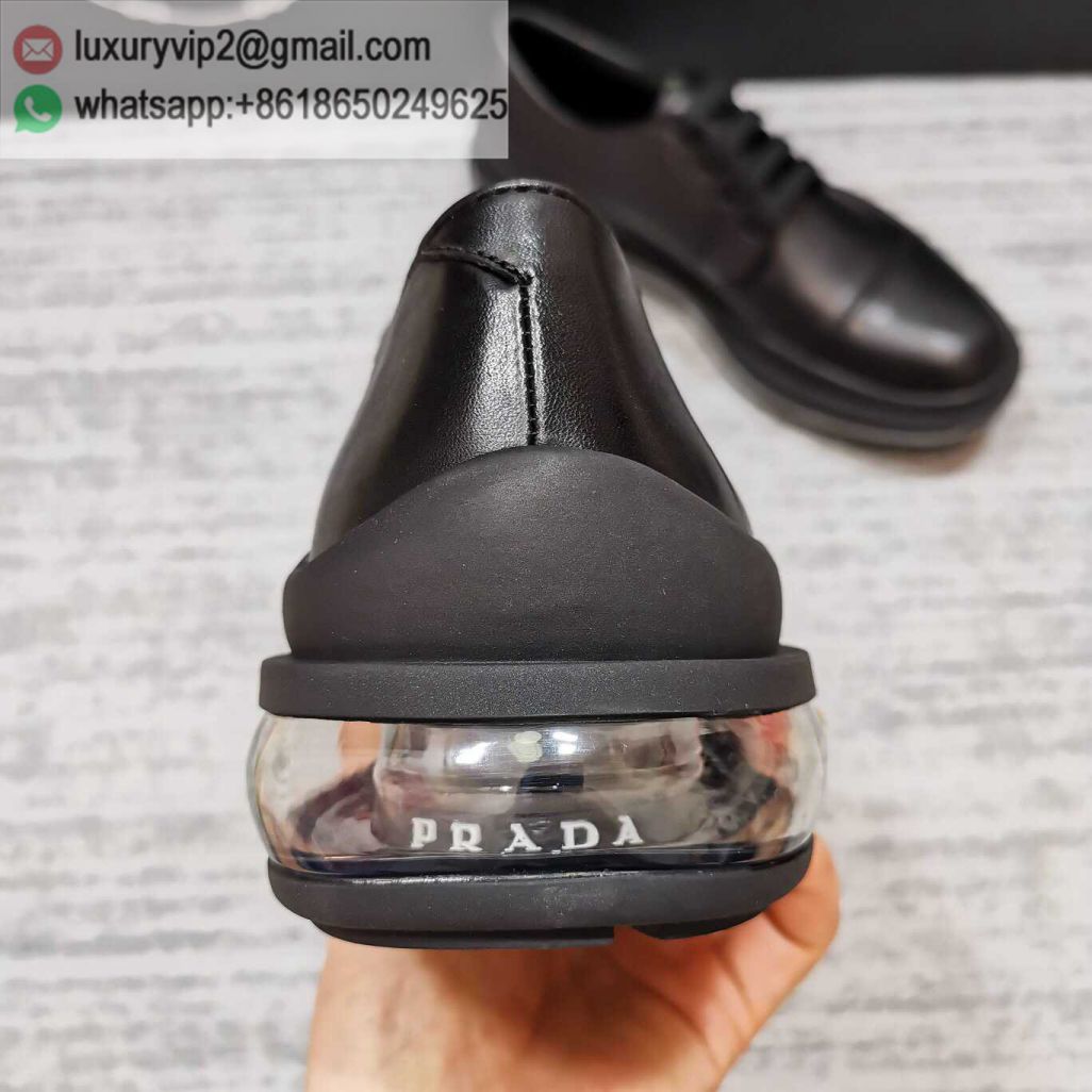 luxury deals: prada outlet