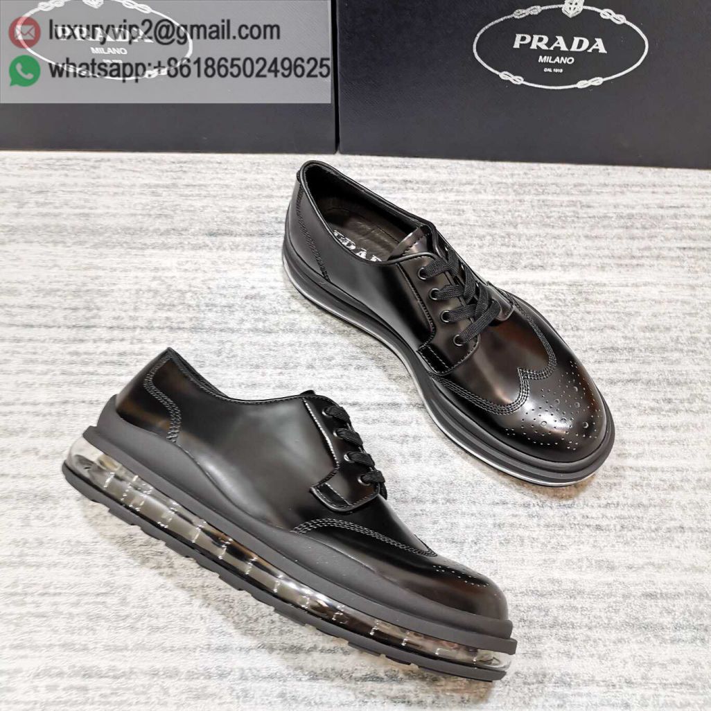 luxury deals: prada outlet