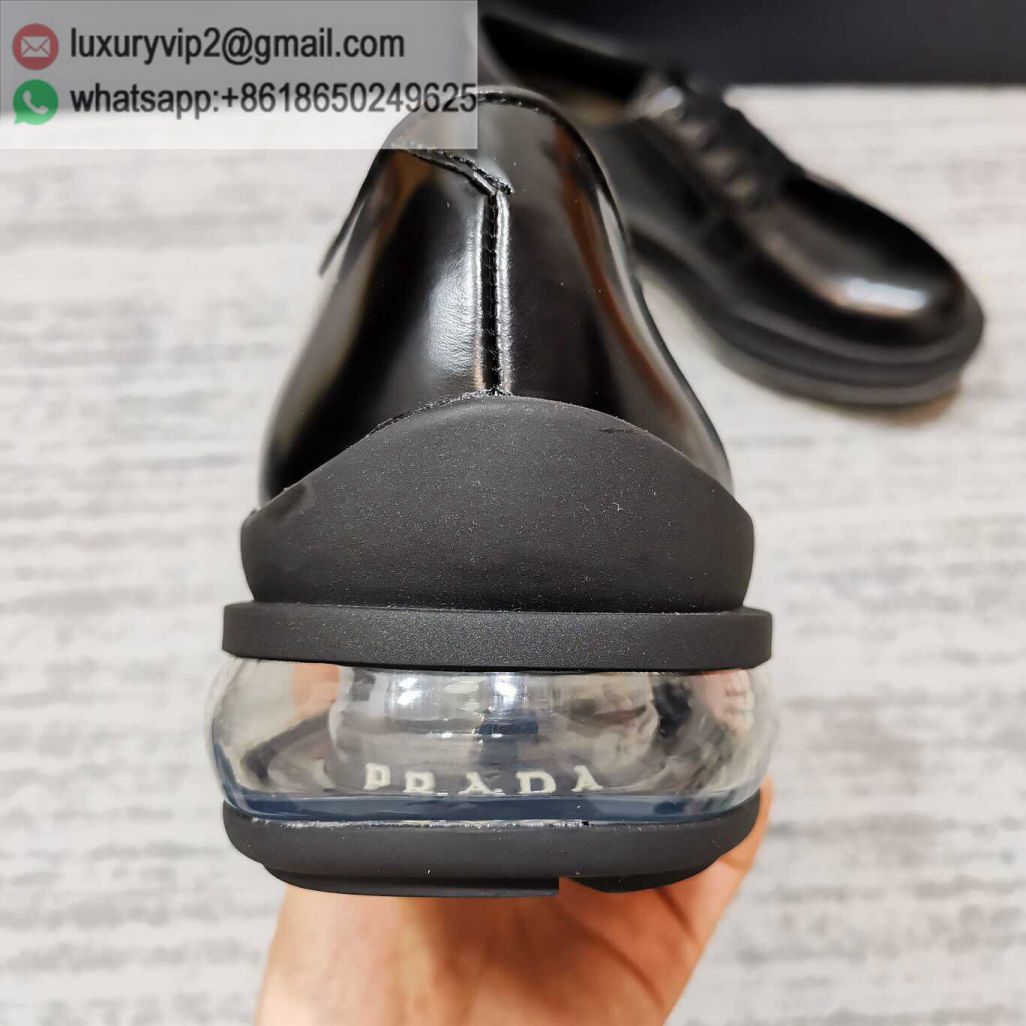 luxury deals: prada outlet