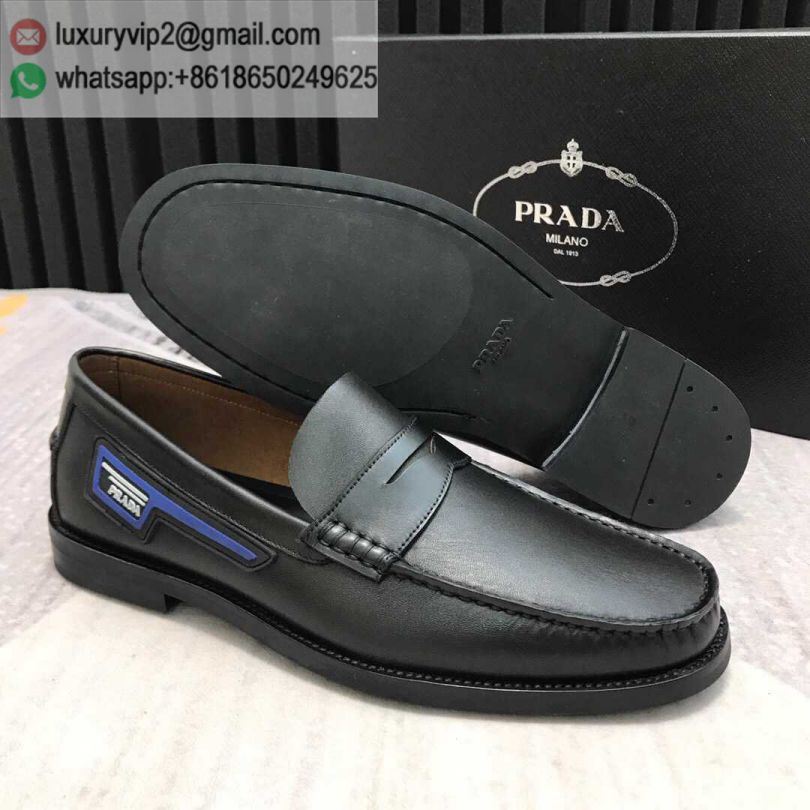 luxury deals: prada outlet