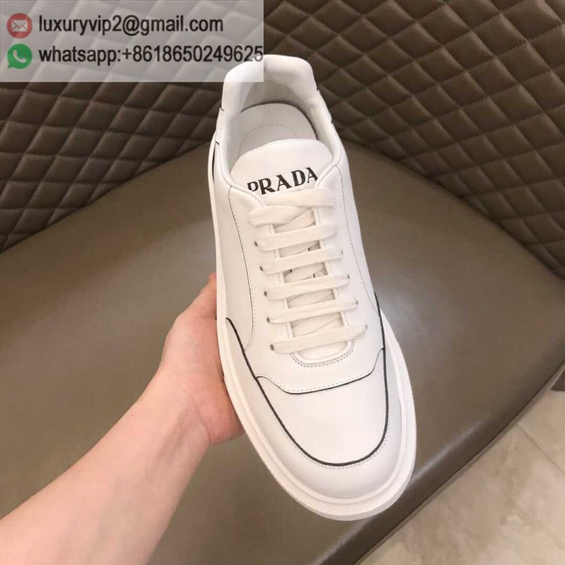 luxury deals: prada outlet