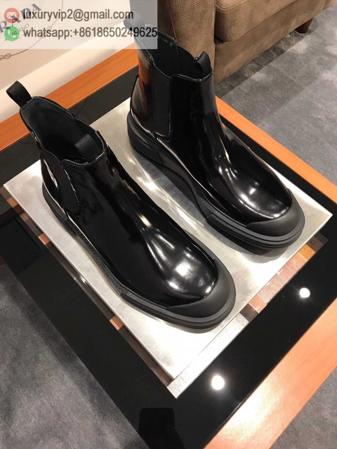 luxury deals: prada outlet