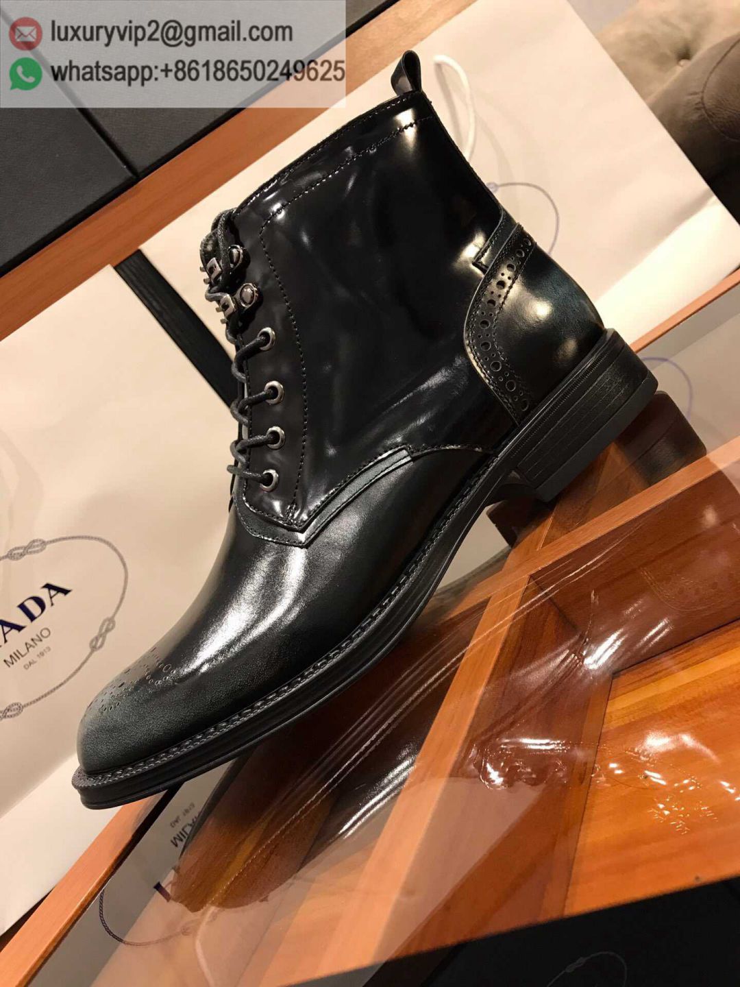 luxury deals: prada outlet