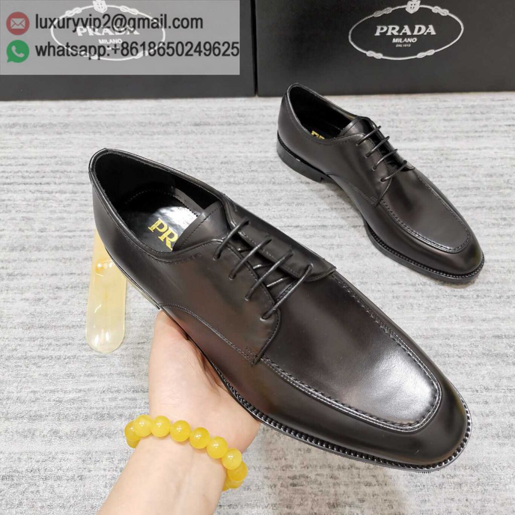 luxury deals: prada outlet