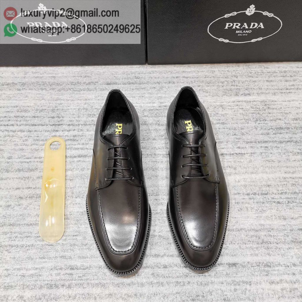 luxury deals: prada outlet