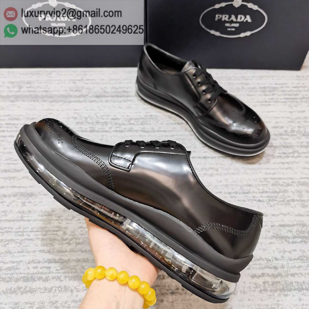 luxury deals: prada outlet