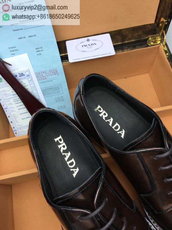 luxury deals: prada outlet