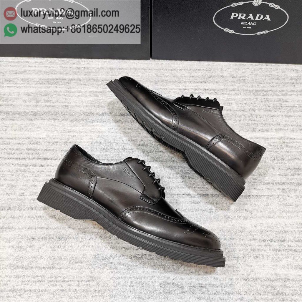 luxury deals: prada outlet