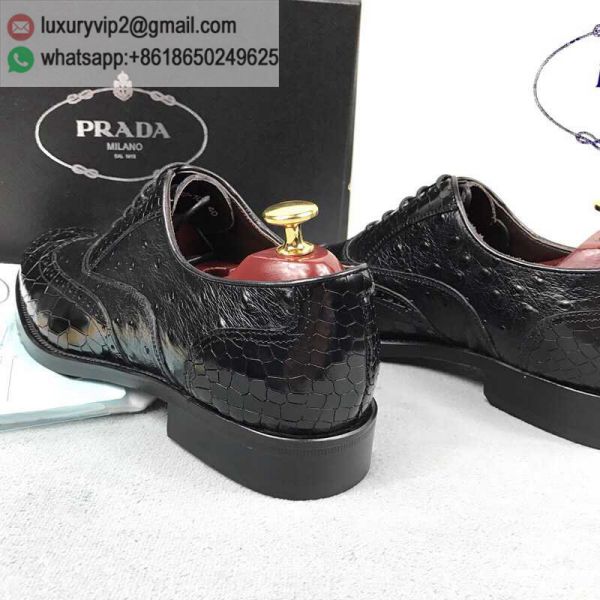 luxury deals: prada outlet