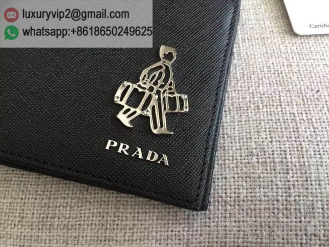 luxury deals: prada outlet