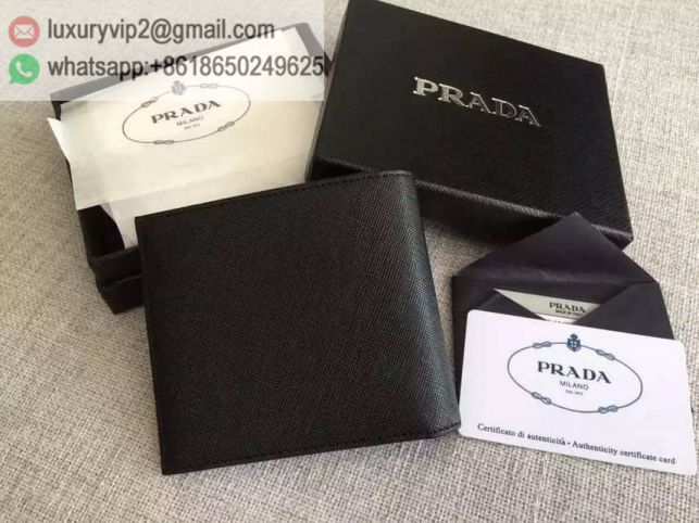 luxury deals: prada outlet