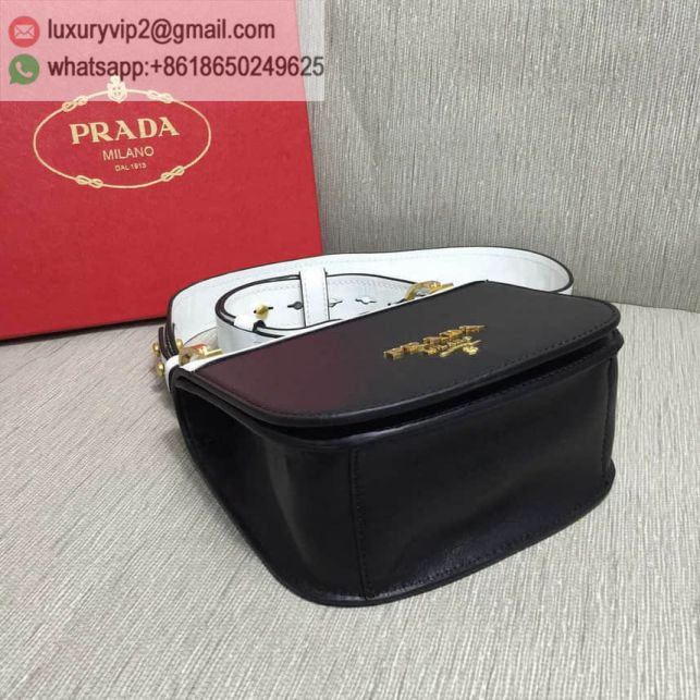 luxury deals: prada outlet