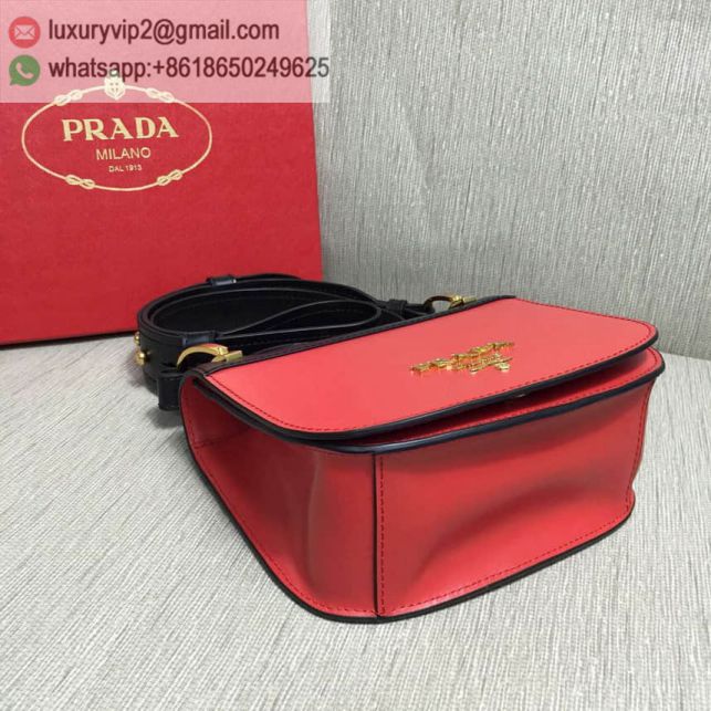 luxury deals: prada outlet