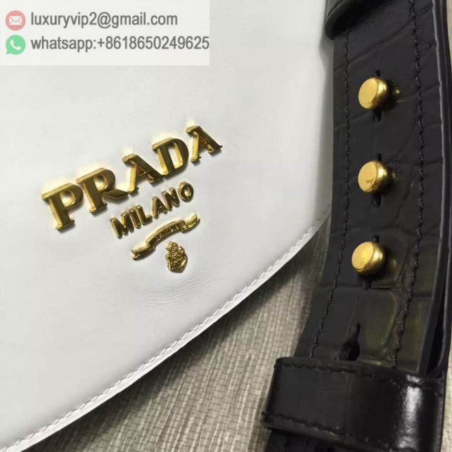 luxury deals: prada outlet