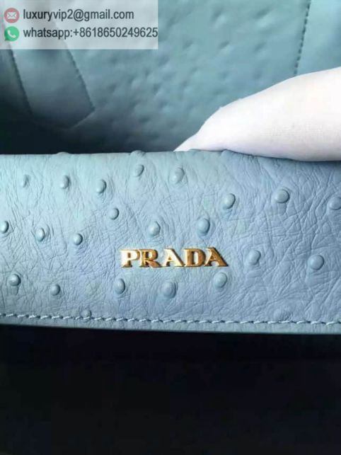 luxury deals: prada outlet