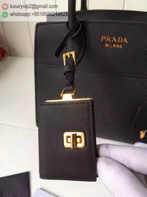 luxury deals: prada outlet