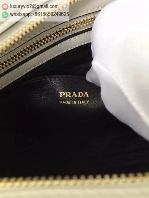 luxury deals: prada outlet