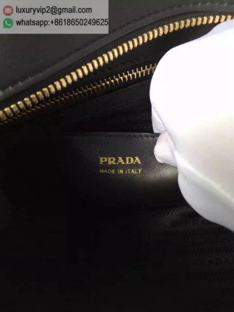 luxury deals: prada outlet