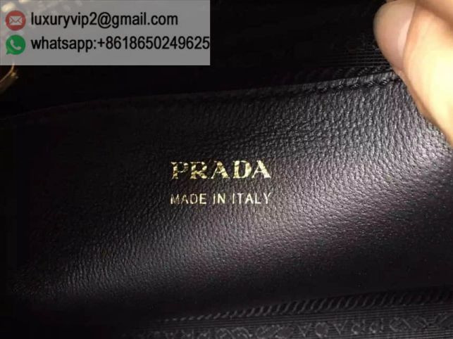 luxury deals: prada outlet