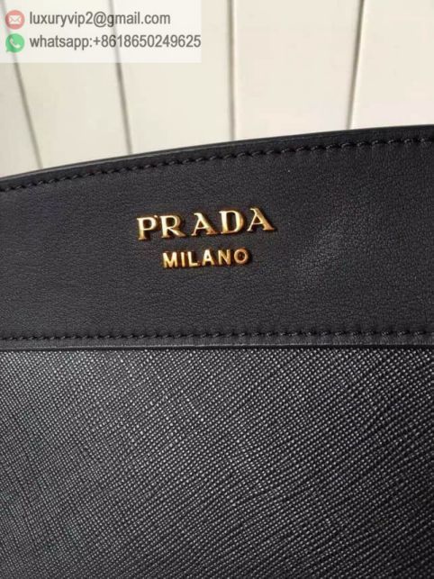 luxury deals: prada outlet